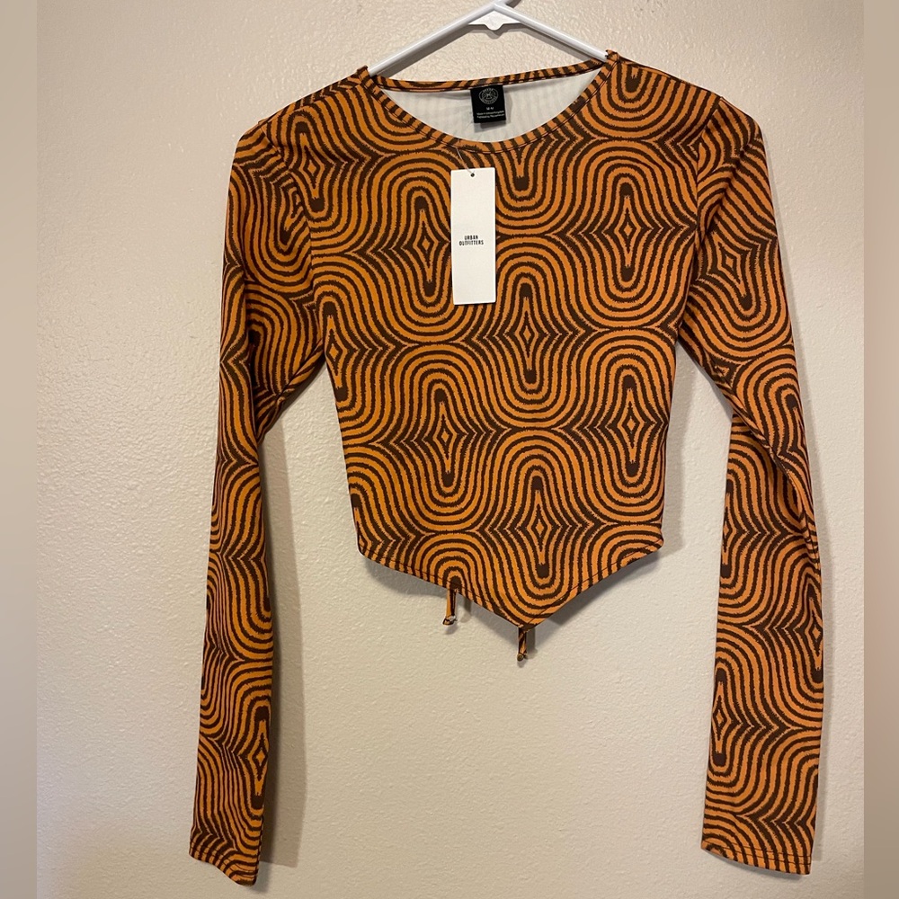 NWT Urban outfitters long sleeve crop top